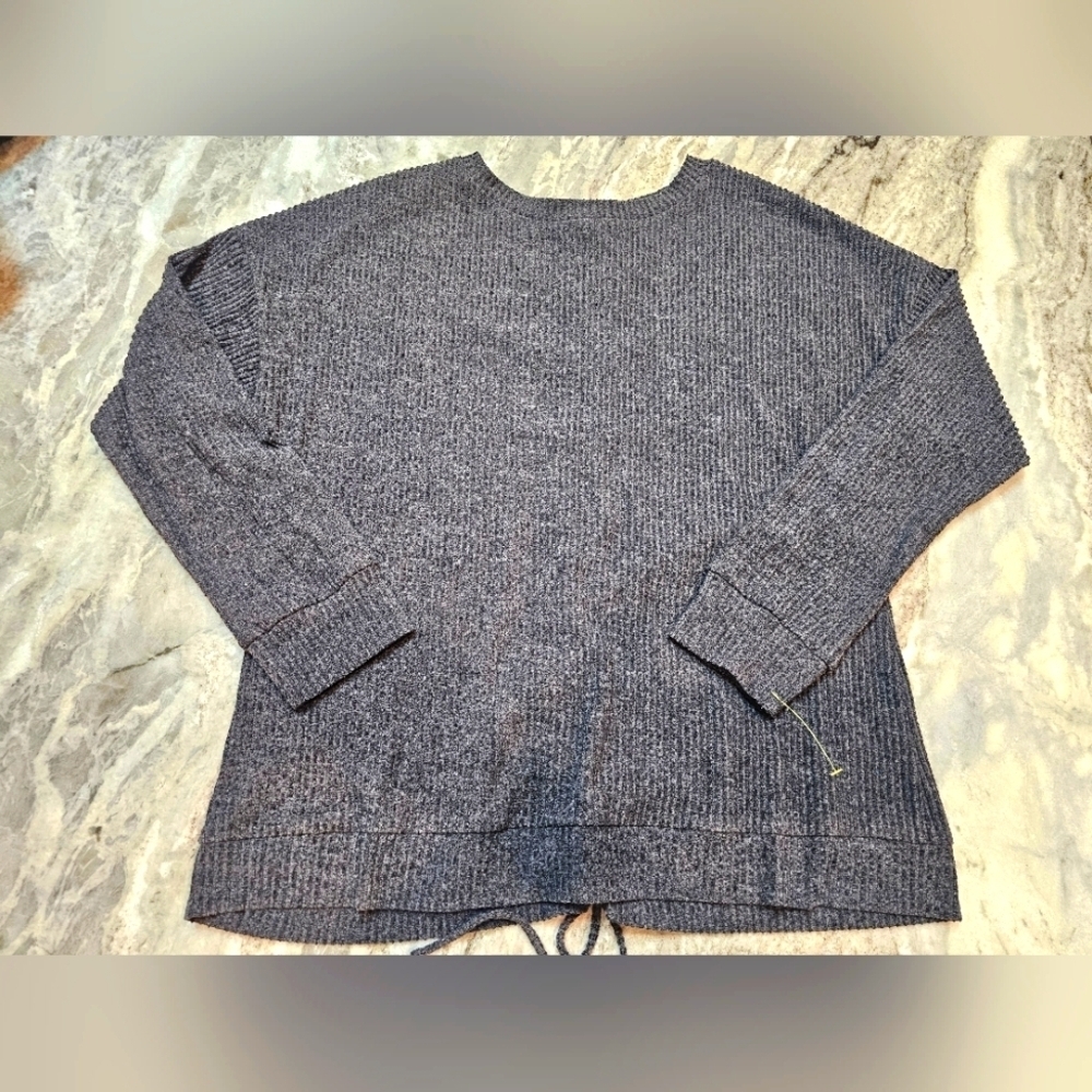 Doe & Rae Gray Ribbed Lace-Up Back Sweater Size Small